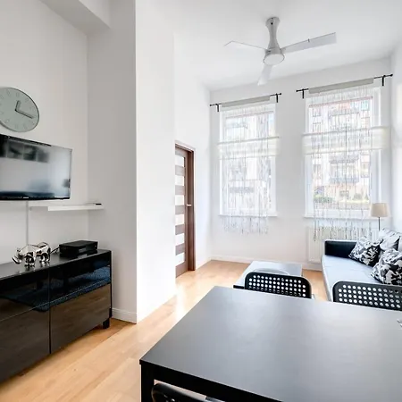 Apartamento 3 City - Rhino